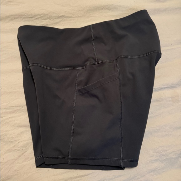 Grey biker shorts - Picture 3 of 4